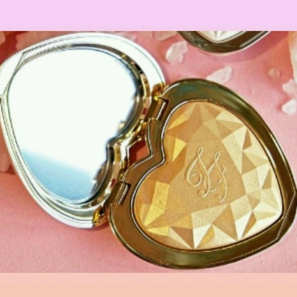 Too Faced Other - Too Faced Love Light prismatic HighlighterNIB